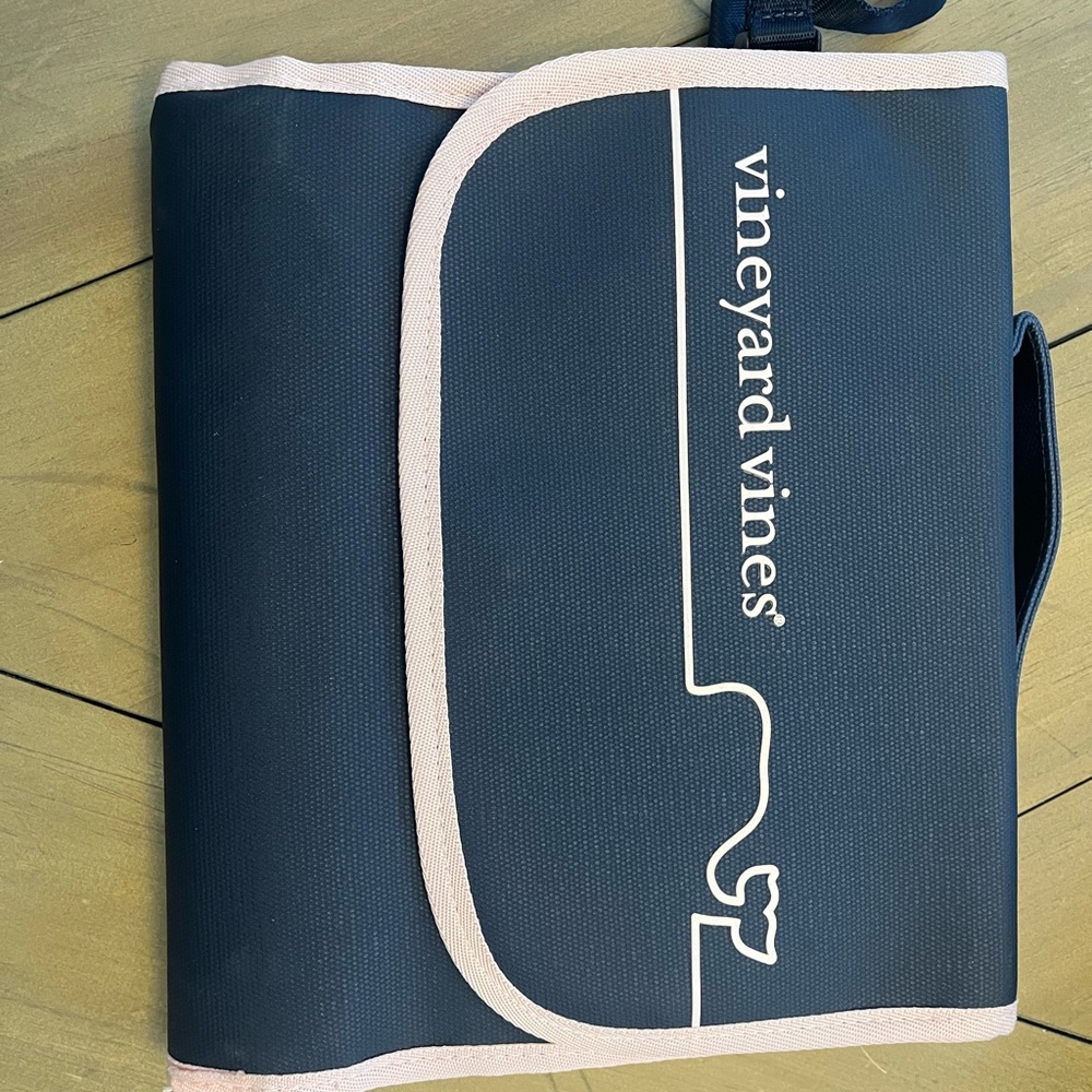 Vineyard Vines NWOT Travel Diaper Changing Pad